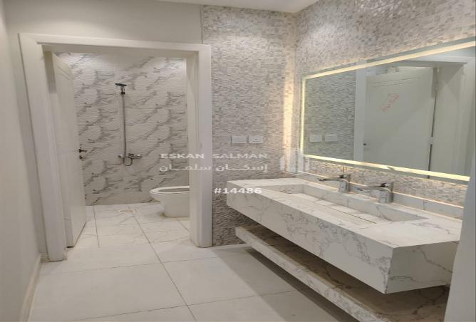 253426 - Property Image 3