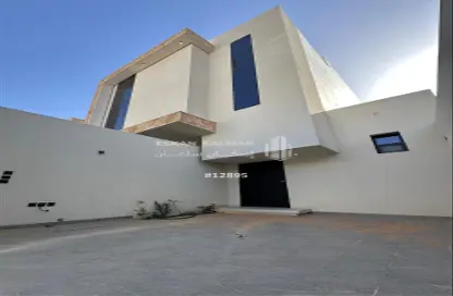 Villa - 4 Bedrooms - 5 Bathrooms for sale in Ad Dahi Al Gharbi - Bariduh - Al Qassim