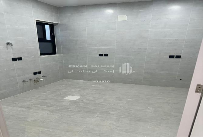 252406 - Property Image 2