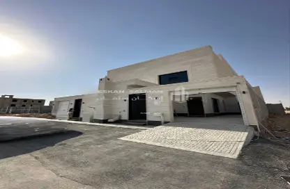 Apartment - 6 Bedrooms - 5 Bathrooms for sale in Al Janadriyah - Riyadh - Ar Riyadh