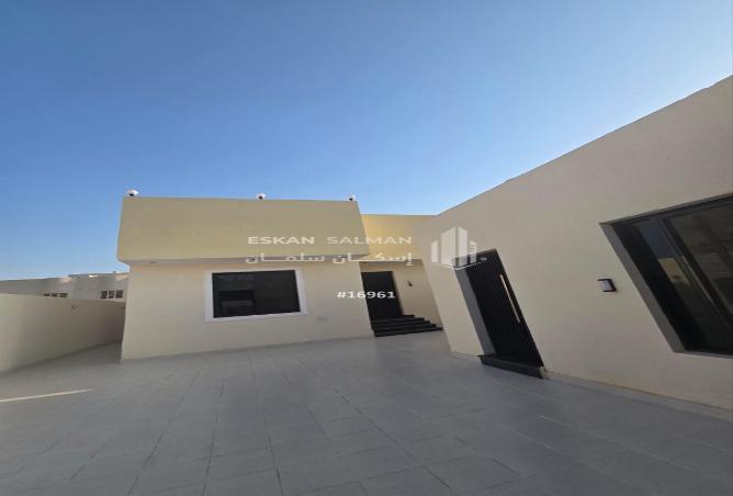 257305 - Property Image 2