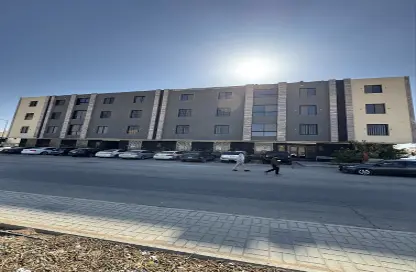Apartment - 3 Bedrooms - 3 Bathrooms for sale in Al Munisiyah - Riyadh - Ar Riyadh