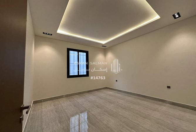 253804 - Property Image 2