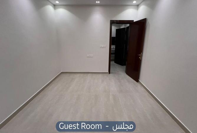 258465 - Property Image 3