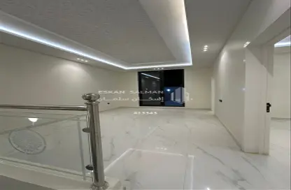 Apartment - 5 Bedrooms - 3 Bathrooms for sale in Al Janadriyah - Riyadh - Ar Riyadh