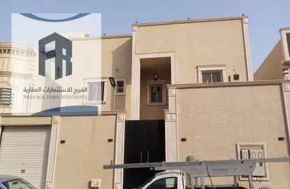 Villa - 5 Bedrooms - 2 Bathrooms for sale in Al Munisiyah - Riyadh - Ar Riyadh