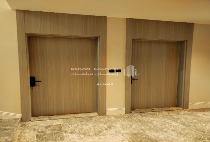 252078 - Property Image 3