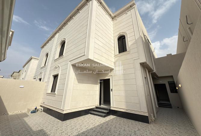 253481 - Property Image 2