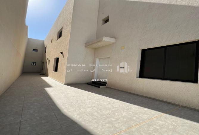 256508 - Property Image 2