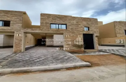 Full Floor - 5 Bedrooms - 3 Bathrooms for sale in Tuwaiq - Riyadh - Ar Riyadh