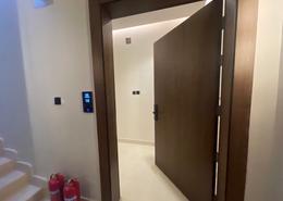 شقة - 3 غرف نوم - 3 حمامات for للبيع in غرناطه - المزاحمية - الرياض