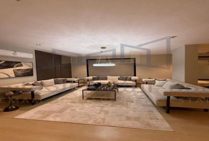 258421 - Property Image 2