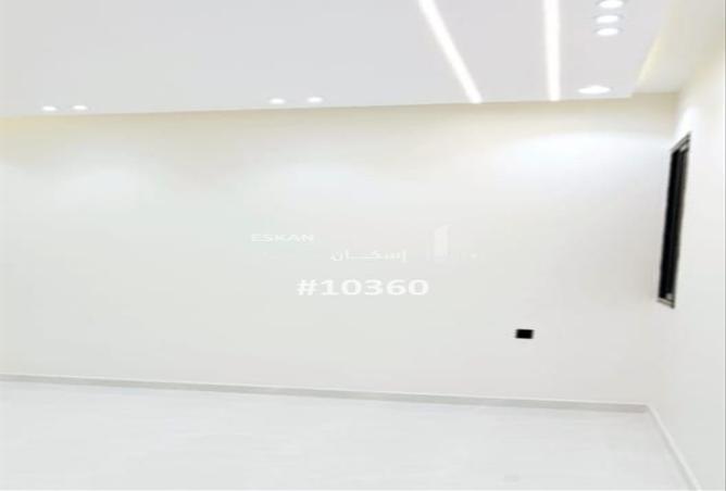 245946 - Property Image 3