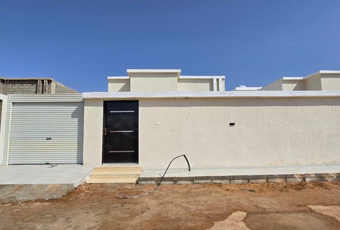 258765 - Property Image 2