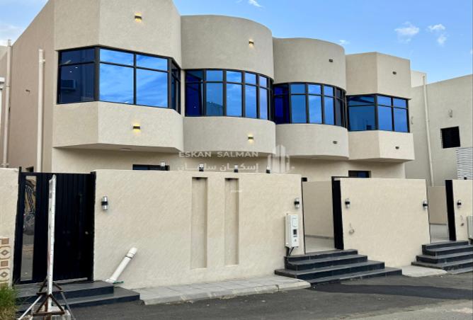 255594 - Property Image 2