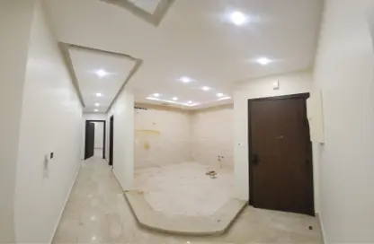 Apartment - 5 Bedrooms - 3 Bathrooms for rent in Al Marwah - Jeddah - Makkah Al Mukarramah