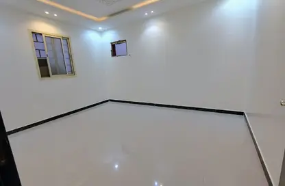 Apartment - 3 Bedrooms - 2 Bathrooms for rent in Al Munisiyah - Riyadh - Ar Riyadh