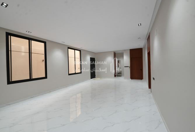 252591 - Property Image 3