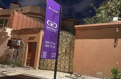Villa - 7+ Bedrooms - 7+ Bathrooms for sale in Al Basatin - Jeddah - Makkah Al Mukarramah