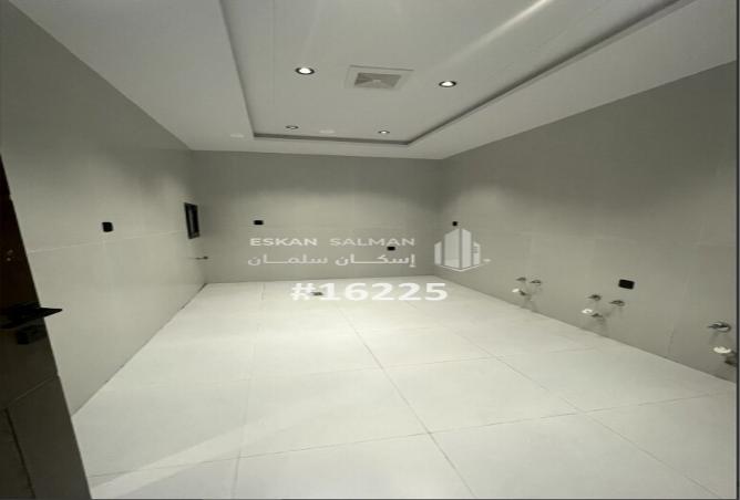 256197 - Property Image 3