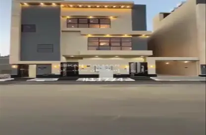 Full Floor - 6 Bedrooms - 4 Bathrooms for sale in Al Dhurfah - Khamis Mushayt - Asir