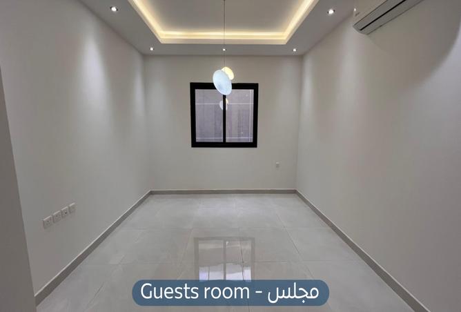 257958 - Property Image 3