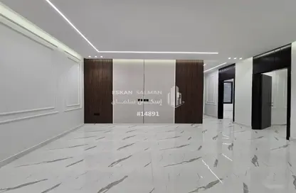 Apartment - 6 Bedrooms - 4 Bathrooms for sale in الواسط - امارة منطقة مكة المكرمة - الطائف - Makkah Al Mukarramah
