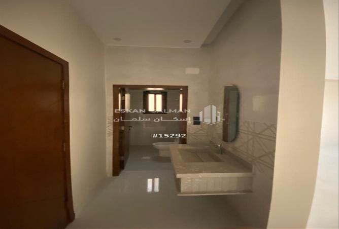 254469 - Property Image 3
