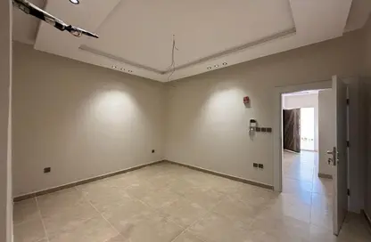 Apartment - 5 Bedrooms - 3 Bathrooms for sale in Mraykh - Jeddah - Makkah Al Mukarramah
