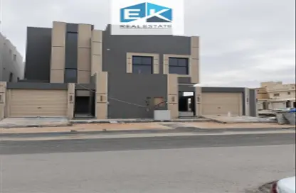 Full Floor - 3 Bedrooms - 4 Bathrooms for sale in Al Munisiyah - Riyadh - Ar Riyadh