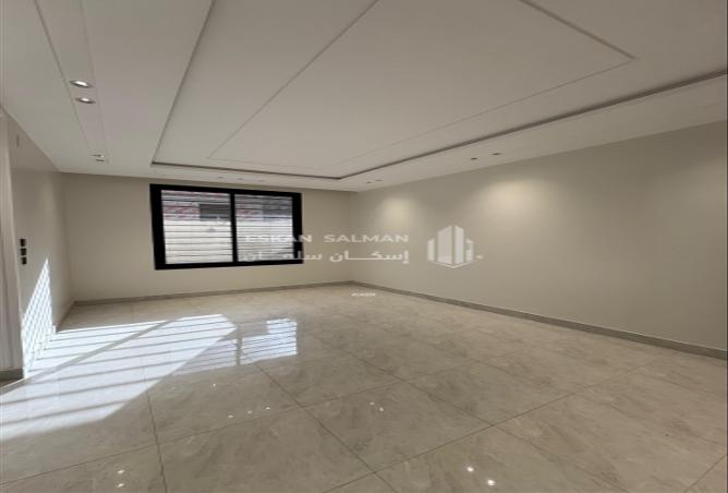 253208 - Property Image 3