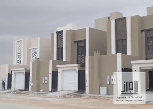 فيلا - 3 غرف نوم - 7 حمامات for للبيع in حي القادسية - شرق الرياض - الرياض