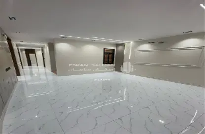 طابق كامل - 8 غرف نوم - 4 حمامات للبيع في الشرف - خميس مشيط - عسير