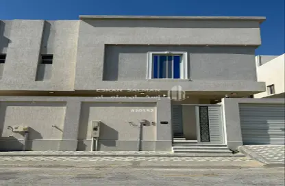 Villa - 7+ Bedrooms - 7 Bathrooms for sale in Al Amwaj - Al Khubar - Eastern