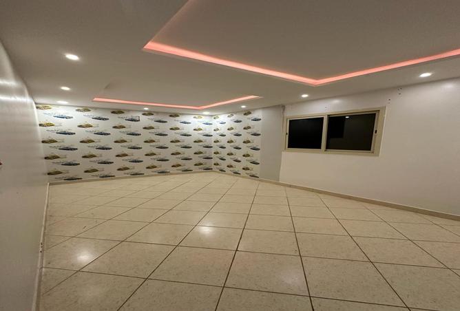 258498 - Property Image 2