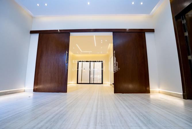 253551 - Property Image 3
