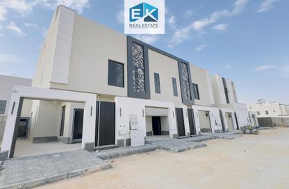 طابق كامل - 4 غرف نوم - 5 حمامات للبيع في الجنادرية - الرياض - الرياض