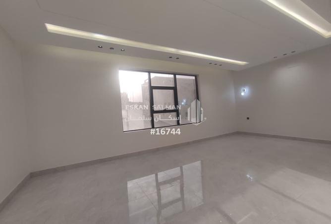 256785 - Property Main Image