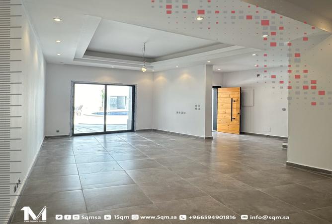 257013 - Property Image 2