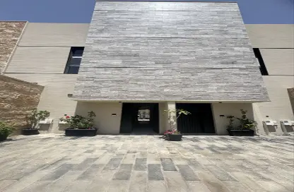 Apartment - 4 Bedrooms - 3 Bathrooms for sale in Qurtubah - Riyadh - Ar Riyadh