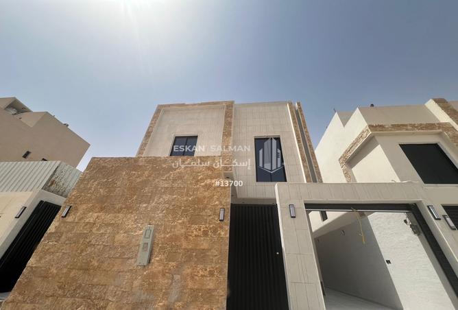251811 - Property Image 2
