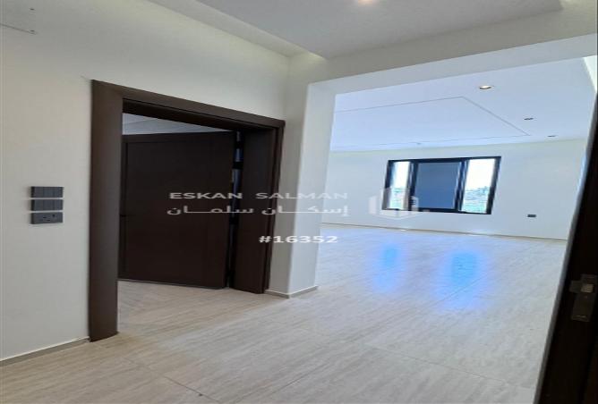 256256 - Property Image 2