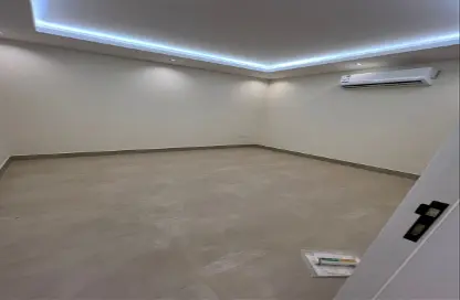 شقة - 4 غرف نوم - 3 حمامات للايجار في العارض - الرياض - الرياض