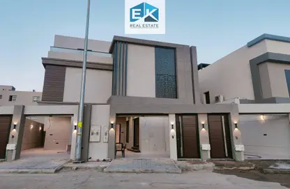 طابق كامل - 4 غرف نوم - 4 حمامات للبيع في القادسية - الرياض - الرياض