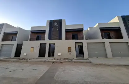 فيلا - 5 غرف نوم - 4 حمامات للبيع في المونسية - الرياض - الرياض