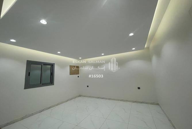 256629 - Property Image 2