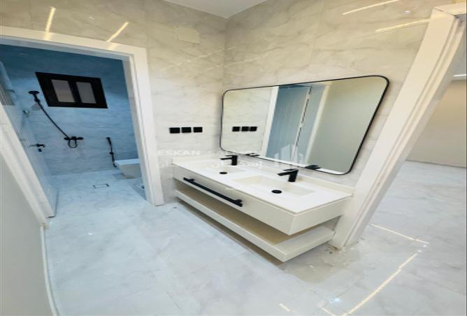 253342 - Property Image 3