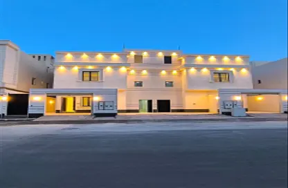 Full Floor - 4 Bedrooms - 3 Bathrooms for sale in Ar Rimal - Riyadh - Ar Riyadh