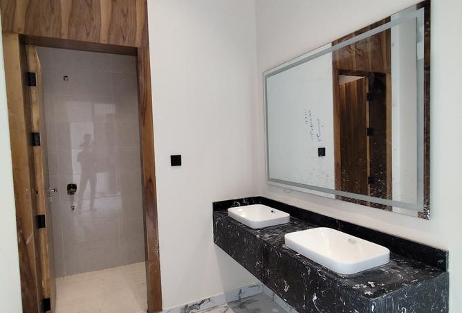 254927 - Property Main Image
