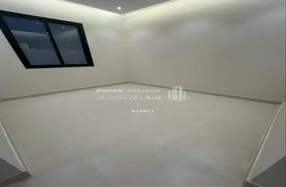 Apartment - 6 Bedrooms - 4 Bathrooms for sale in Al Janadriyah - Riyadh - Ar Riyadh